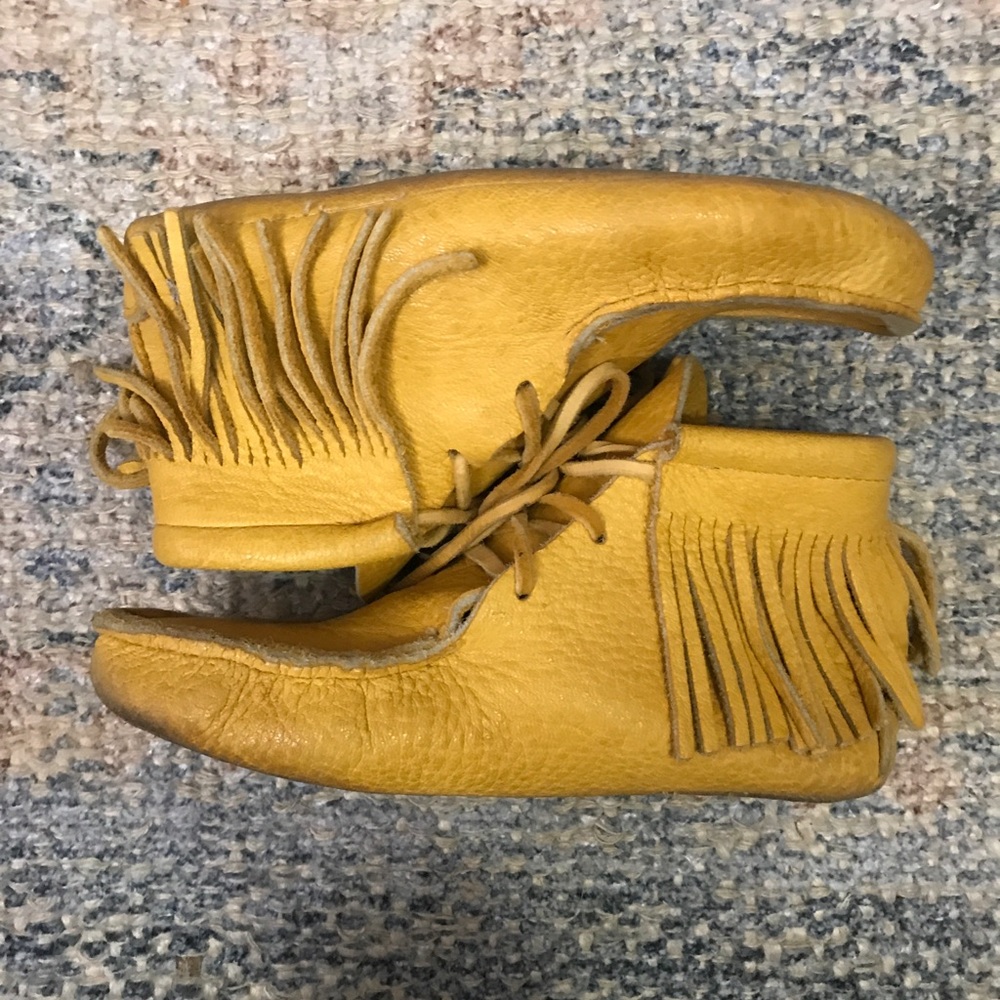 Grier Moose Hide Moccasin Size 5